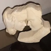 مجسمه رومعووژولیت