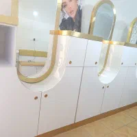 فروش فوری و قیمت مناسب دکور سالن زیبایی