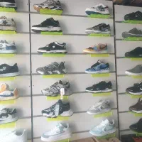 استخدام  فروشنده