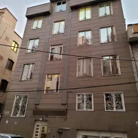 دو طبقه دربستی حیاط دار
