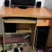 میز کامپیوتر