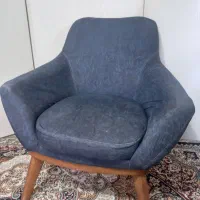 مبل تک نفره
