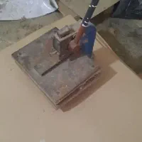 پرس دستی به همراه صفحه