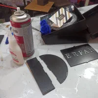 مونتاژ کار خانم برای ساخت باکس