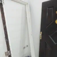 درب آپارتمان با حفاظ