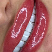 فیبروز،رژلب،خط چشم(هرسه باهم )فقط۴میلیون