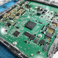 تعمیرات و فروش انواع ecu و تجهیزات برق ماشین
