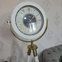 ساعت ایستاده