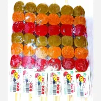 خانم کار در منزل بسته بندی لواشک