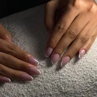 تخفیف ویژه مدت محدود تا آخر تابستان کاشت ناخن