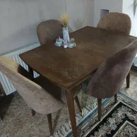 میز نهار خوری 4نفره در حد نو
