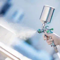 استخدام دستیار نقاش