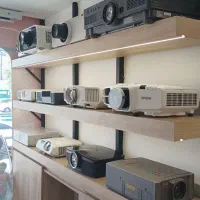 ویدیو پروژکتور با ابعاد تصویر سیصد اینچی