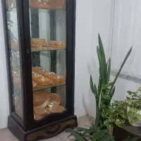 بوفه چوبی چهار طبقه کاملاً سالم