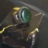 1عدد انگشتر نقرهباینگ یشم وانگشترطلاروس سنگ لاجورد