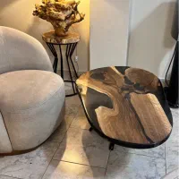 میز جلو‌مبلی چوب گردو و رزین اپوکسی