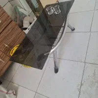 جلوی مبل مخصوص  دفتر بنگاه و نمایشگاه ماشین