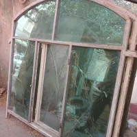 ۳تا پنجره بزرگ ۲تا پنجره کوچیک