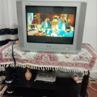تلویزیون سامسونگ ۲۱اینچ با میز