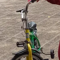 دوچرخه و ماشین شارژی