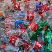 بطری|ظروف نگهدارنده، پلاستیکی، یک‌بارمصرف|شیروان (خراسان), |دیوار
