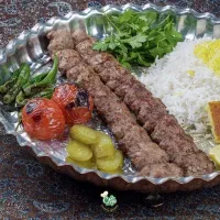 استخدام آشپز و کمک آشپز