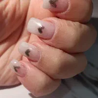 کاشت ناخن