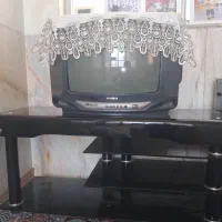میز وتلویزیون