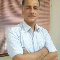 سرایدار و کارهای منزل