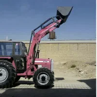 استخدام یک نفر راننده تراکتور بیل دار