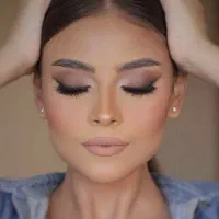 آموزش تخصصی میکاپ