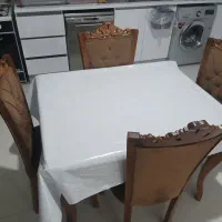مبل راحتی هفت نفره  ومیز غذا خوری چهارنفره