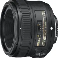 دوربین نیکون d3300 با لنز ۵۰ فیکس نیکون g