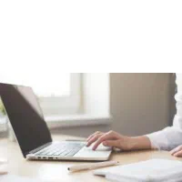 استخدام منشی خانم