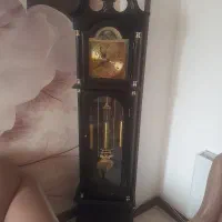 ساعت چوبی ایستاده