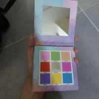 سایه چشم رنگی با کیفیت خارجی