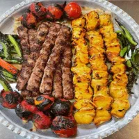 کباب و جگر گوسفندی میخای بره طلا فقط با نون محلی