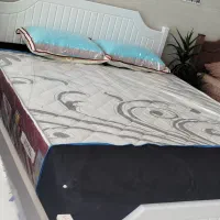 تشک . تخت