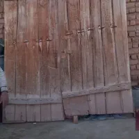 دروازه چوبی ارتفاع حدودا3متر