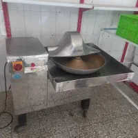 یک دستگاه سبزی خوردکنی با ۵عدد سبد با استندزیرش