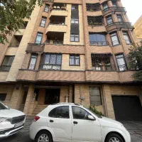 ۸۰متر ۲خواب ، فول امکانات ، بازسازی شده ، صرافها
