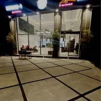 استخدام صندق دار و ویتر خانم