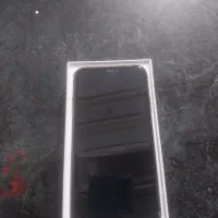 ایفون 11 نورمال