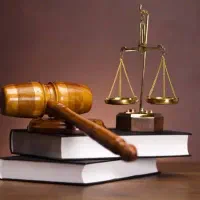 وکیل پایه یک دادگستری