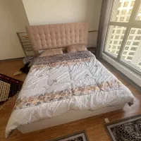 ست بشقاب پلو خوری و رو تختی تلویزیون هایسنس