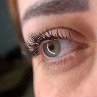 آموزش اکستنشن مژه و لیفت مژه و ابرو