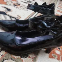 دو جفت کفش زنانه رایگان