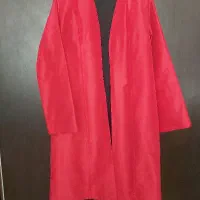 مانتوی قرمز