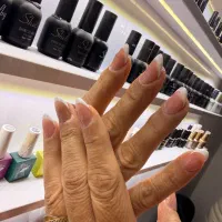 مدل کاشت و‌ترمیم ژل و‌پودر ناخن