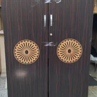کمد چها رکشو باآینه ومیز آرایش وجا پتویی